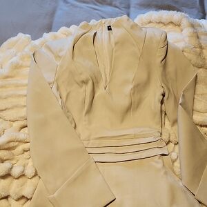 Elegant Cream Long Sleeve Dress